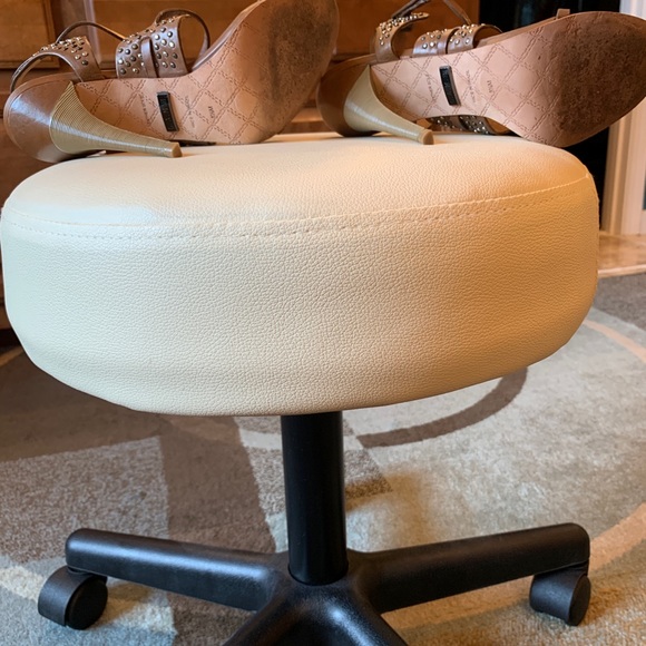 Women’s cognac leather strappy high heel sandal - Picture 4 of 4